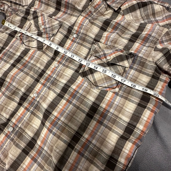 Urban Pipeline Mens Shirt  Large brown and orange plaid  Button Up. Pearl Snap. - Picture 3 of 16